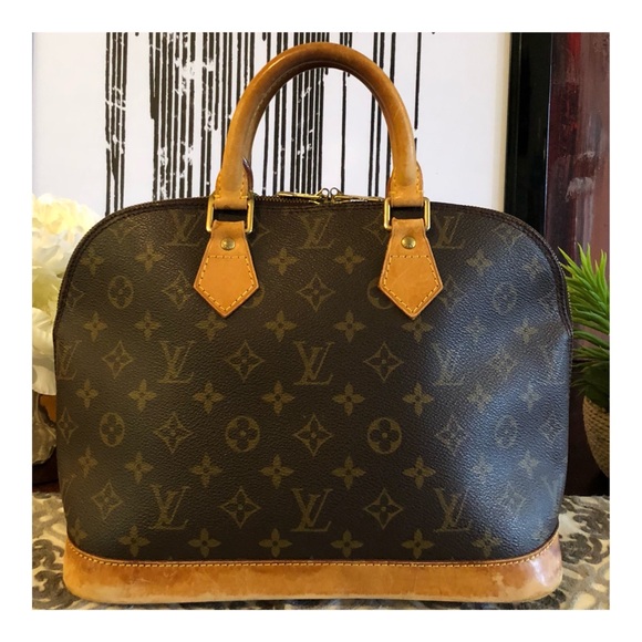 Louis Vuitton Handbags - 🔥SUMMER SALE🔥AUTHENTIC LOUIS VUITTON ALMA PM